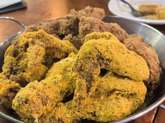 -BHC炸鸡(明洞总店)