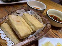 -老滇山寨•云南特色菜•地方菜•民族风情歌舞表演(金碧店)