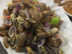 -四川小胡子海鲜(丁村万人海鲜广场店)