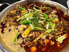 -小饕荟雅安贡椒鱼鲜馆(广福桥店)