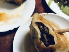 -宝瑞门钉肉饼店