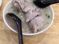 -雷祖芳老妈蹄花店