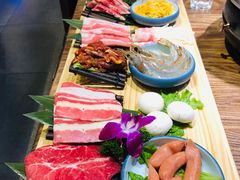 -明洞阿姨·韩式酱蟹烤肉·创意料理(三元桥店)