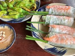 -Cuc Gach Quan Restaurant
