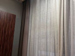 -卡罗酒店(东门晒布地铁站店)