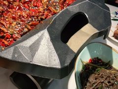 -江边城外烤全鱼(世茂广场店)