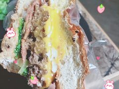 -HIGH FIVE哈福手工汉堡(桂林路店)