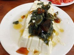 皮蛋豆腐-宝瑞门钉肉饼店