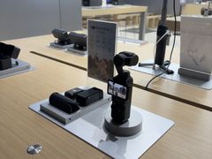 -DJI大疆(深圳华强北曼哈授权体验店)