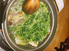 -吃饭皇帝大土家民族菜(正大广场店)