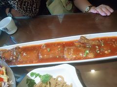 -东口码头·烧鸽子·鱼头泡饼·地方菜(金鹰悦城店)