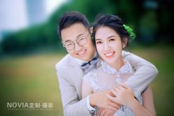 -易摄影婚纱摄影工作室
