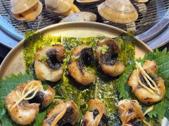 -围炉肉舍•炭烤活鳗•丹东海鲜烤肉(步行街店)