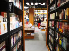 -SISYPHE BOOKS西西弗书店(龙湖滨江天街店)