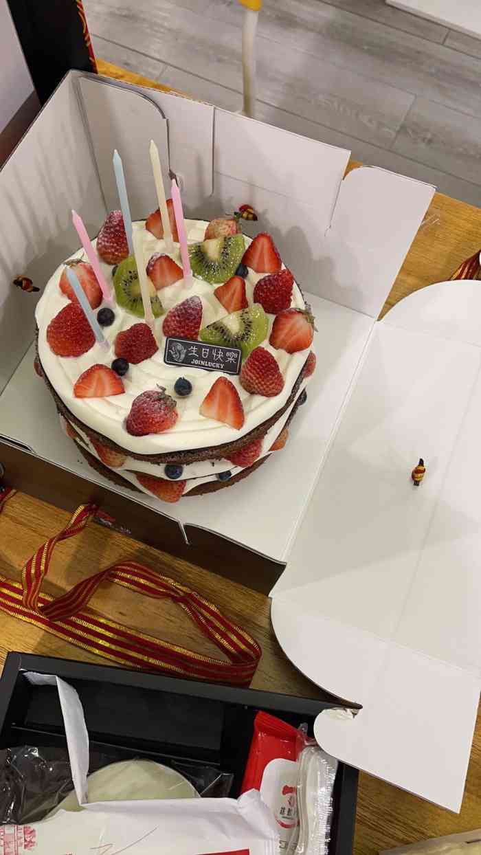 锦鲤坊蛋糕(升龙国际店)-"锦鲤坊自从开了之后已经取代了很多在我心中