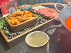 -鹿鸣山草本茶香火锅(园西路店)
