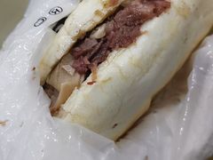 鹅肠卤汁肉夹馍-清真拉妈卤味(回民街店)