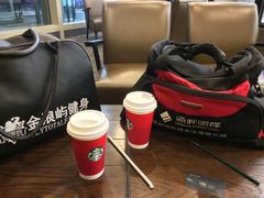 -星巴克臻选(盐城金鹰聚龙湖店)