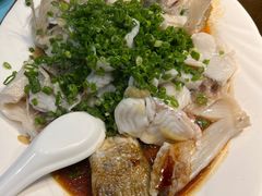 特色香葱淋鲈鱼-粤·向群饭店(泮塘路店)