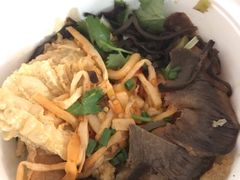 特色杂锦螺蛳粉-笋爷高汤嗦螺粉·螺蛳粉(上社店)