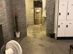 -跃动游泳健身俱乐部(新华传媒店)