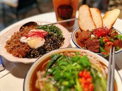 -CowCow其其·牛杂咖啡公司(六运店)
