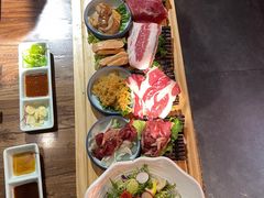 -明洞阿姨·韩式酱蟹烤肉·创意料理(三元桥店)