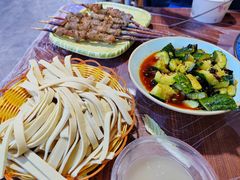 -江湖亮亮蒸虾大排档烤全羊清真(武汉总店)