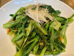 -山楂树融合菜餐厅