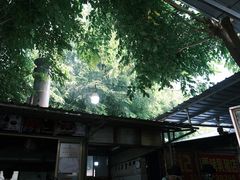 -黄记四更烤乳猪店