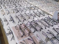 -潘多拉眼镜·蔡司依视路明月(潘家园店)