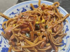 -珠宝街老左杂酱面馆