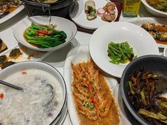 -沪华海鲜大酒楼(南汇店)