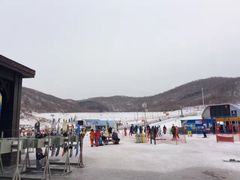 -中旅松花湖滑雪场