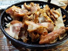 李家猪蹄半只-以前的小酒馆(中山广场店)
