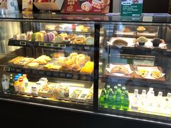 面包甜点陈列柜-星巴克(湖州凤凰时代广场店)