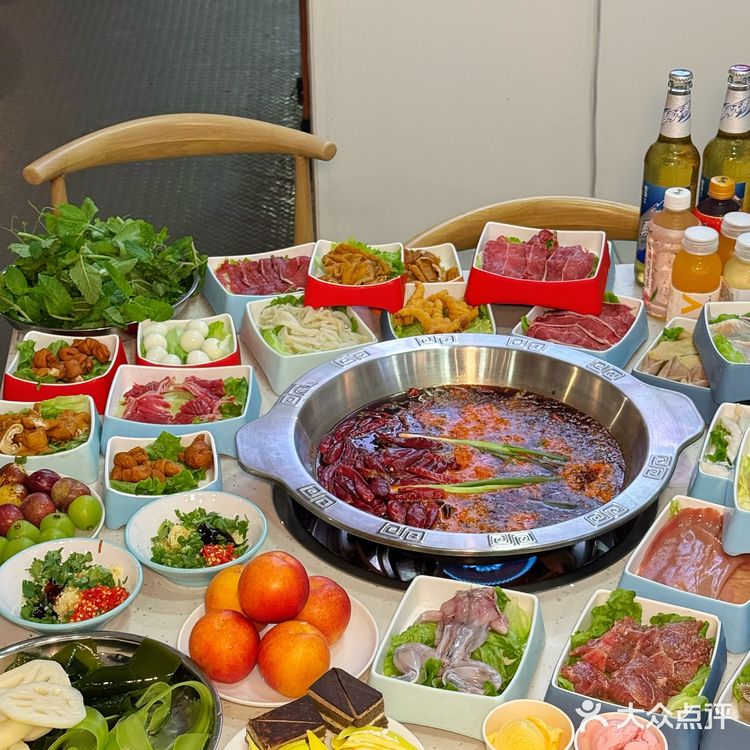 周末聚餐宝藏地！郑北忠鲜货自助火锅太绝了