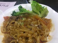 -名门潮牛·鲜牛肉海鲜火锅.烧烤自助餐厅(诚丰广场店)