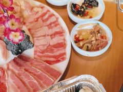-拾勝牛·江景安格斯烧肉放题(江湾阳光天地店)