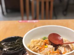 老鸡野生菌米线-云味馆过桥米线(皇庭广场店)