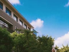 -上海师范大学附属中学(三林校区)