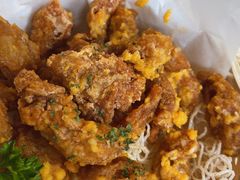 -Chom Cafe and Restaurant