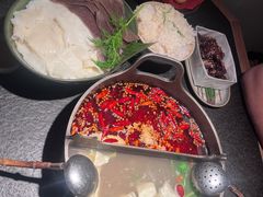 -三出山火锅(南京万象天地店)