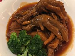 鲍汁鹅掌-香宫中餐厅 · 桂林香格里拉