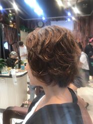 -PE SALON