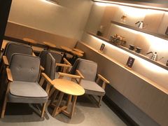 -瑞幸咖啡(巴黎春天陕西路店)