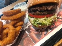 -The Habit Burger Grill 哈比特汉堡(爱琴海店)