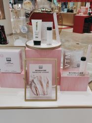 -奥伦纳素Erno Laszlo