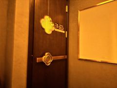 -舞指仙境足浴按摩(政务店)