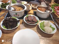 -珍巴奴毛肚牛肉小火锅(四惠店)
